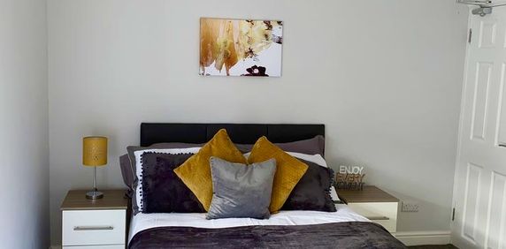 1 bedroom semi-detached house to rent - Photo 2