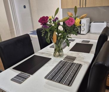 Room in a Shared House, Knepp Close, BN2 - Photo 4