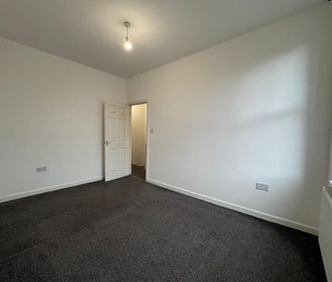 3 bedroom House To Let Total Size: 948 SQ FT - Photo 6