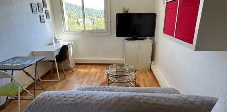 T1 - Photo 2