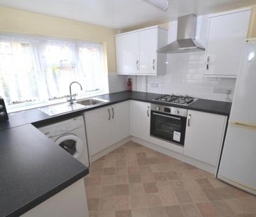 3 bedroom terraced house to rent - Photo 6