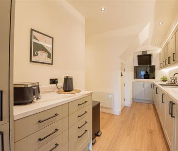 1 bedroom in a house share to rent - Photo 6