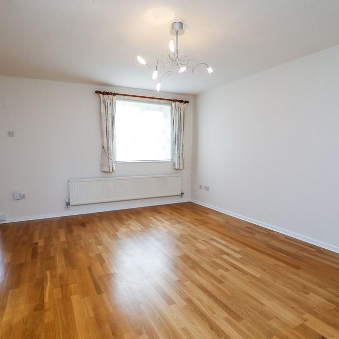 3 bedroom link detached house to rent - Photo 1