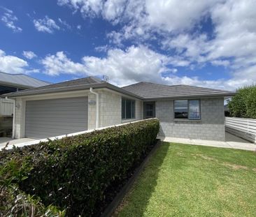 Quiet Convenience - Photo 6