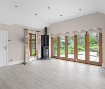 4 BED Barn Conversion To rent - Photo 3