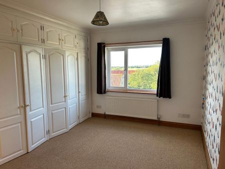 3 bedroom maisonette to rent - Photo 2