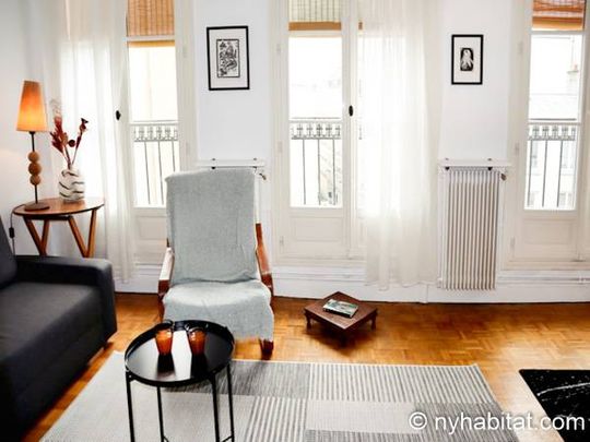 Logement à Paris, Location meublée - Photo 1