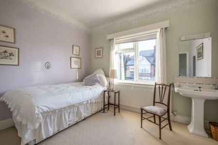 5 bedroom detached house to rent - Photo 3