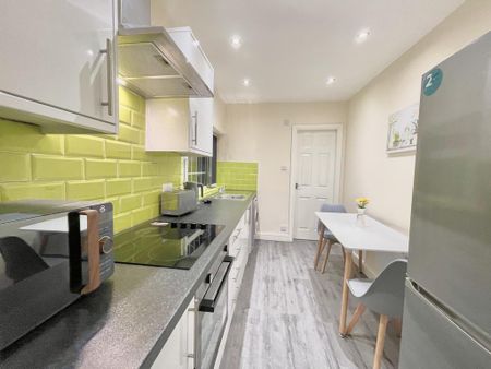 1 bedroom flat to rent - Photo 5
