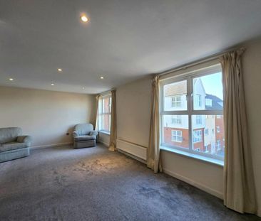 2 bedroom flat to rent - Photo 2
