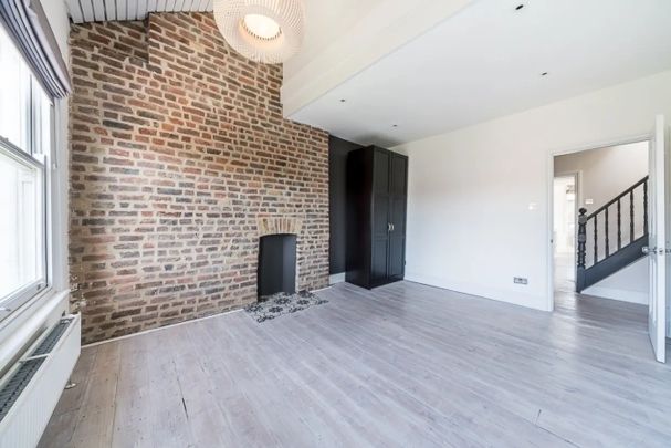 3 bedroom flat to rent - Photo 1
