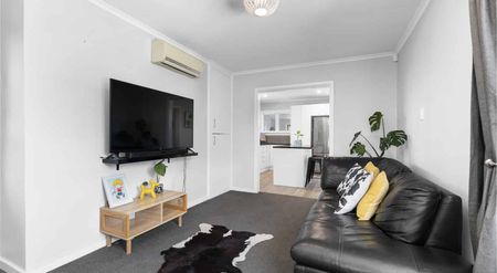 Fantastic family home in Burnside - Photo 5