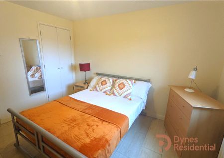 47 Queen's Square, Belfast, BT1 3FF - Photo 5