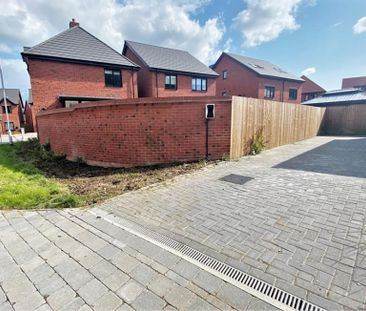 4 Bedroom Detached To Let - Photo 4