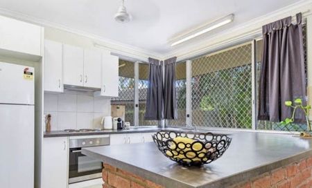 MODERN CONVENIENCE - Photo 4