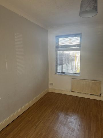 3 bedroom house to rent - Photo 3