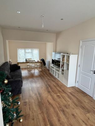 Room in a Shared House, Westbury Terrace, E7 - Photo 1