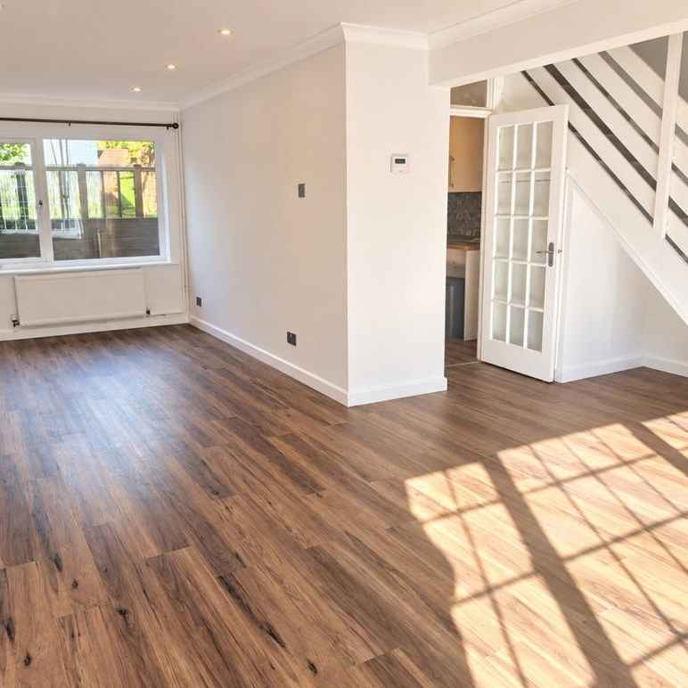 3 bedroom terraced house to rent - Photo 1