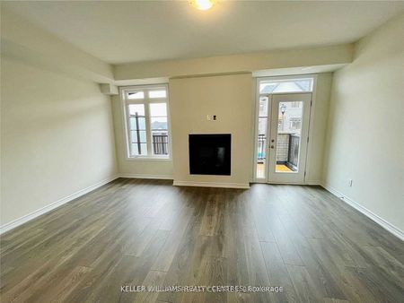 For Lease - 586 Murrell Boulevard, East Gwillimbury, Ontario - Photo 3