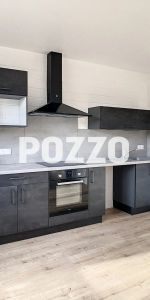 Appartement RENOVE Saint Hilaire Du Harcouet 2 pièce(s) 44.16 m2 - Photo 3