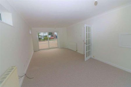 Butterys, Southend-on-sea, Essex, SS1 - Photo 2