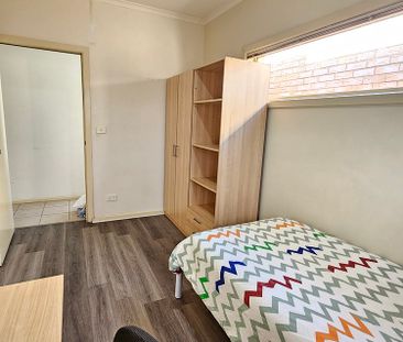 7-bedroom shared house, Highbury Road - Photo 4