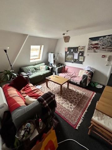 7 bedroom flat to rent - Photo 4