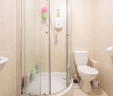 4 bedroom apartment to rent - Photo 5