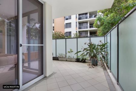 MGM MARTIN - TWO BEDROOM FURNISHED APARTMENT (ACCESS VIA BUILDING D) - Photo 4