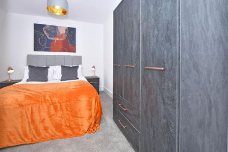 3 bedroom apartment to rent - Photo 4