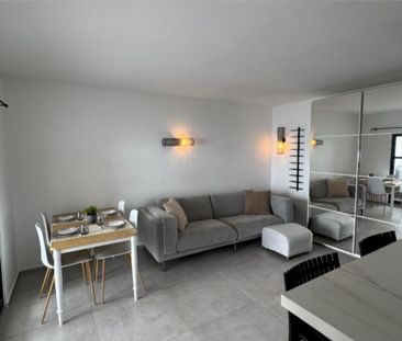 Piso de alquiler en Calle Pueblo de la Luz, 90, Cumbre del Sol - Photo 2