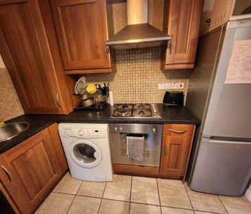 Apartment 7 190 Albertbridge Road, Belfast, BT5 4GU - Photo 3