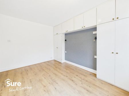 3 bedroom semi-detached house to rent - Photo 4