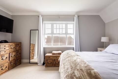4 bedroom townhouse to rent - Photo 1