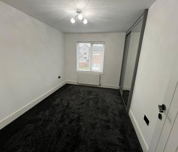 3 Bed Terraced House, Varden Croft, B5 - Photo 3