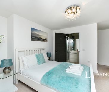 2 bedroom apartment to rent The Boardwalk, Brighton Marina Village,... - Photo 2
