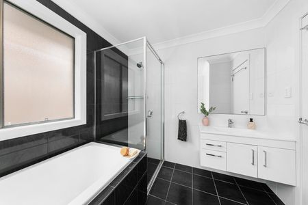 19 Koombool Avenue, Maryland NSW 2287 - House For Rent | Domain - Photo 4