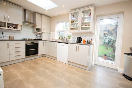 2 bedroom house to rent - Photo 3