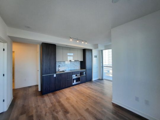 For Lease - 8 Interchange Way Unit# 802, Vaughan, Ontario - Photo 1