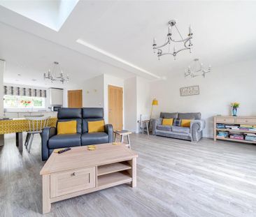 2 bedroom house to rent - Photo 1