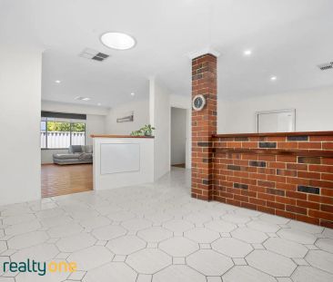 15 Dunstan Place, Murdoch WA 6150 - Photo 2
