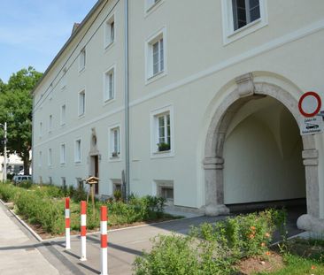 Gut mit öffentlichen Verkehrsmitteln erreichbare 3-Raum-Wohnung im ... - Photo 3