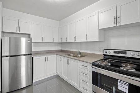 Applewood Towers Apartments - 2 Bedroom - Photo 2