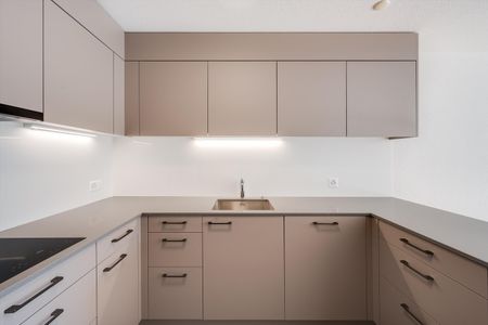 "Apartment in quiet, green neighborhood!!" - Photo 4