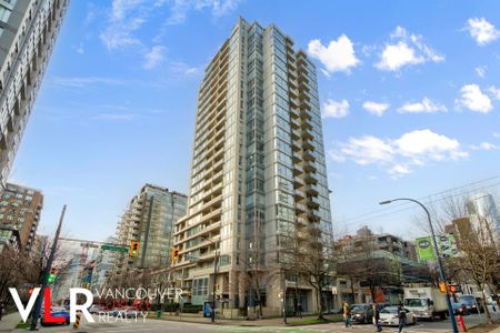 Penthouse in Downtown Vancouver, BC - Photo 5