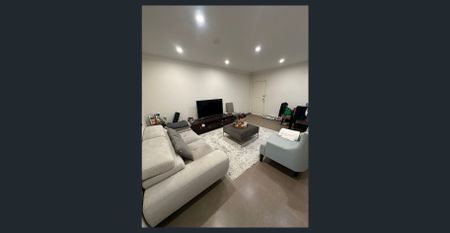 2 Bedroom apartment Fully Furnished. - Photo 2