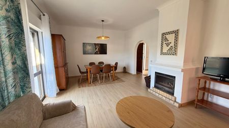 Excellent 1 bedroom flat with generous areas well located in Albufeira. - Photo 5