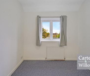 4 bedroom terraced house to rent - Photo 3