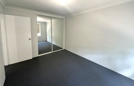 Convenient Two-Bedroom Unit near Westfield's Shopping Center - Photo 5