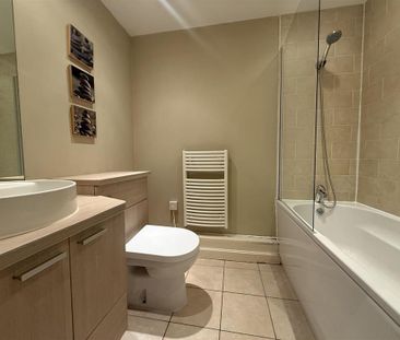 2 bedroom apartment to rent - Photo 3